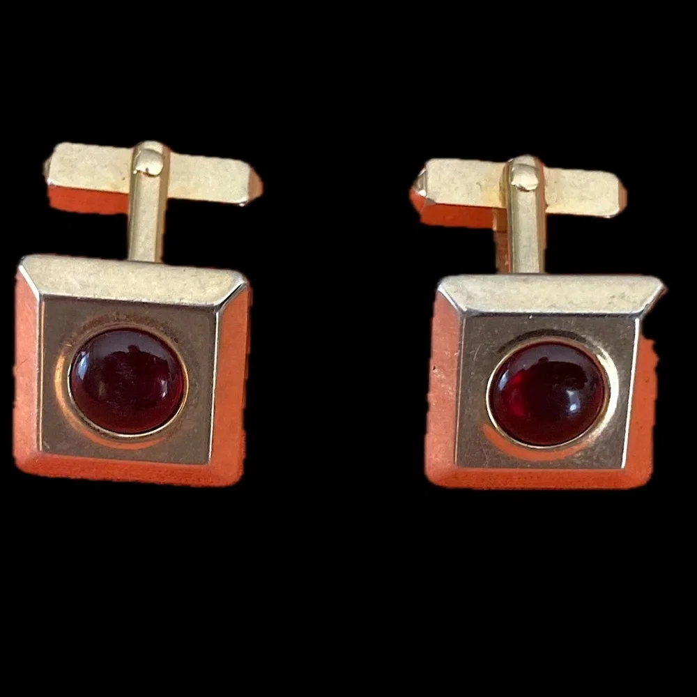 1954 Swank Gold & Red stone Cuff-Links